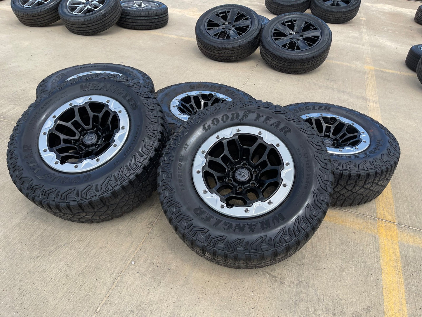 (5) 18" Dodge Ram 1500 TRX Beadlock OEM 2735 RHO wheels rims SET 2024 2025 2026