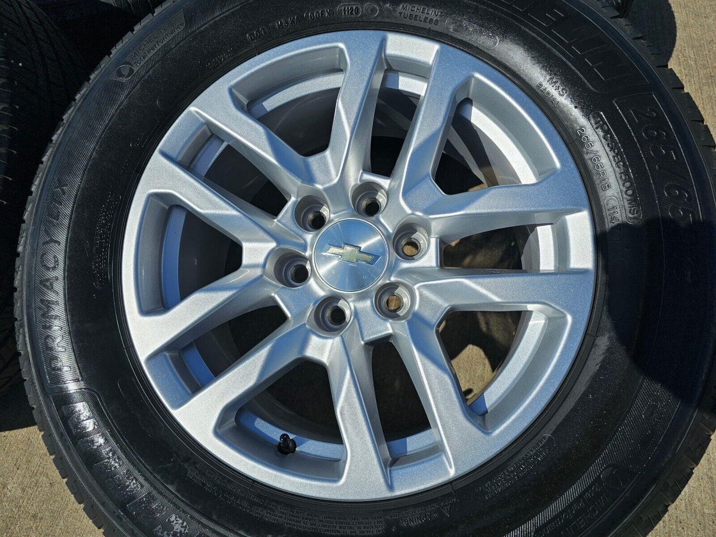 18" Chevy Silverado 1500 Suburban Tahoe OEM 5912 wheels rims GMC MICHELIN