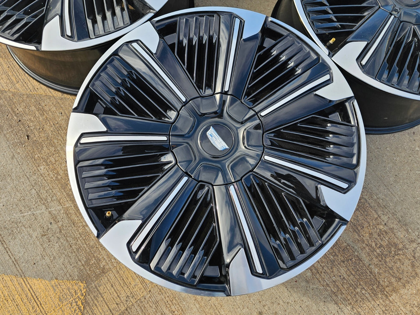 24" Cadillac Escalade IQ EV OEM 8x165 wheels rims Hummer 2500 2024 2025 2026 NEW