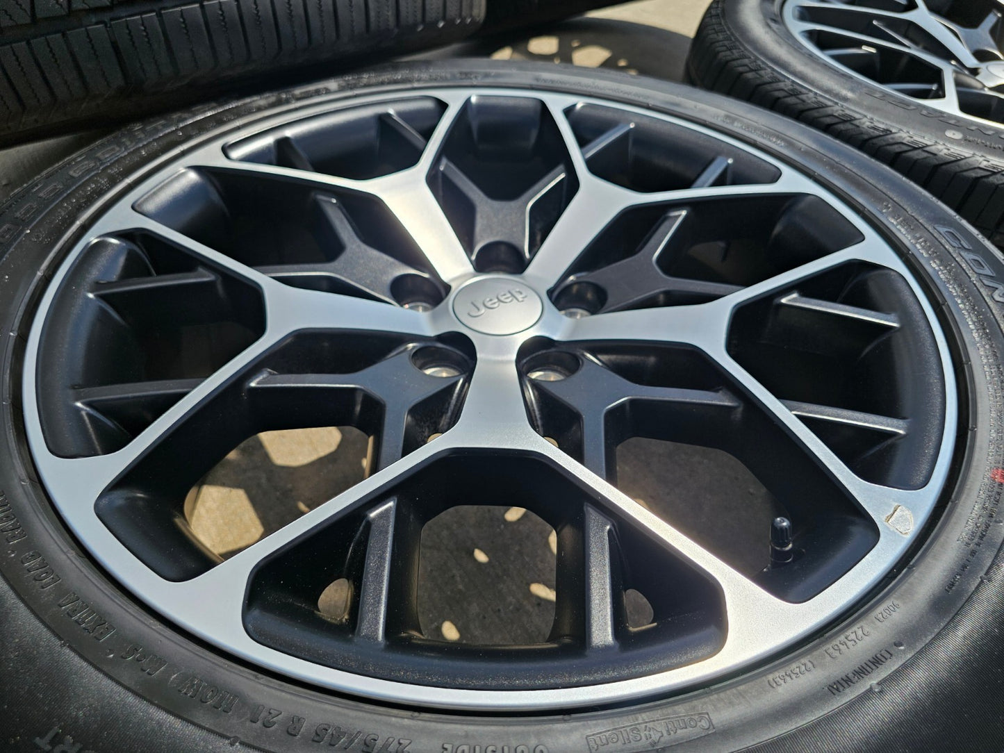 21" Jeep Grand Cherokee L OEM wheels rims 9291 Durango tires CONTINENTAL