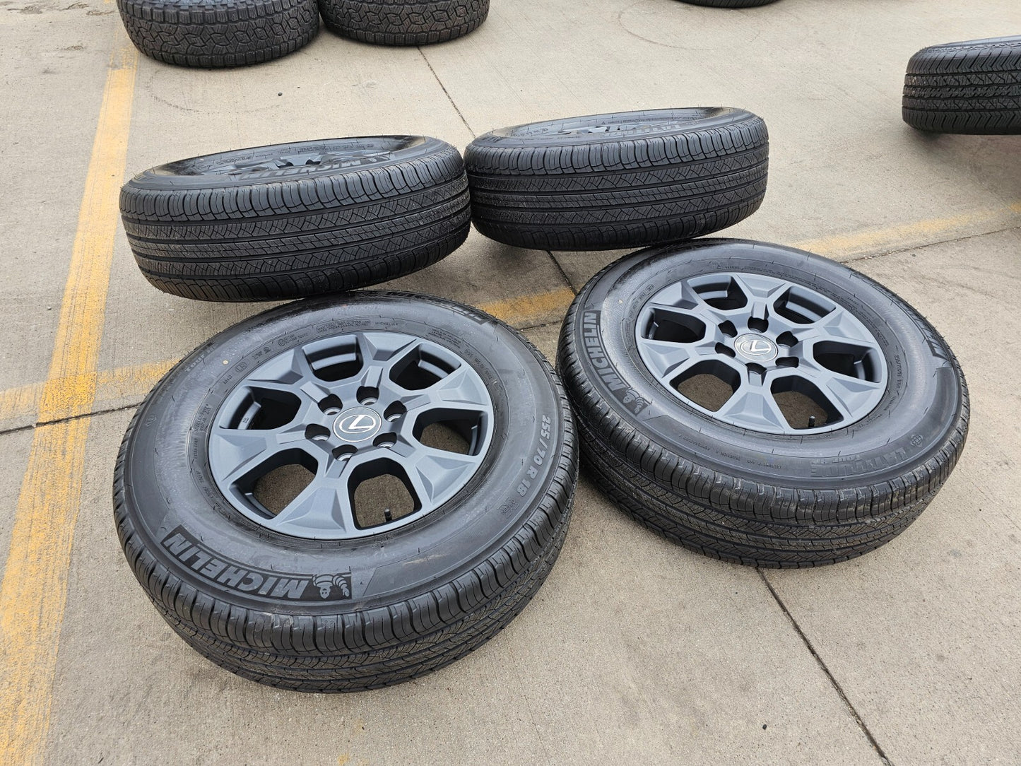 18" Lexus GX550 OEM 10544 wheels rims Land Cruiser Tundra Sequoia NEW MICHELIN
