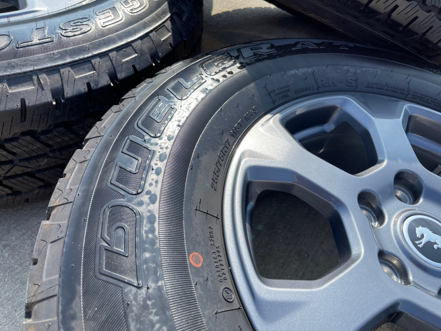 17" Ford Bronco HERITAGE OEM 10384 wheels rims tires