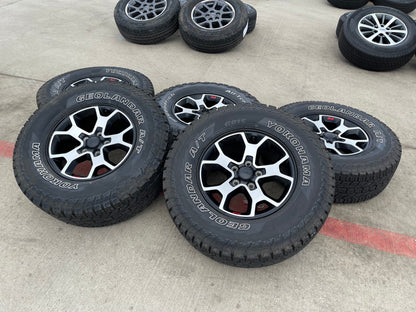 17" Jeep Wrangler Rubicon OEM 9218 Black wheels rims Gladiator 33"