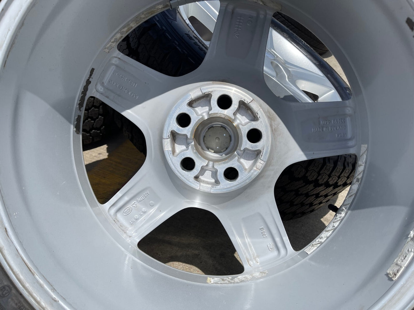 20" Land Rover Defender OEM wheels rims 72352 96980 Range 2023 2024 2025