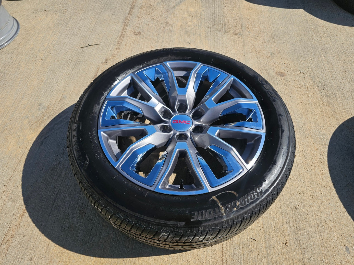 22" GMC Yukon Chevy Tahoe Escalade OEM chrome 95513 14134 wheel rim tire spare