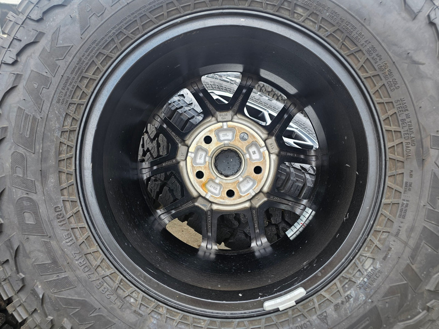 17" Jeep Wrangler Rubicon OEM 95730 9327 wheels rims Gladiator FALKEN A/T 33 NEW