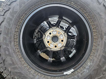 17" Jeep Wrangler Rubicon OEM 95730 9327 wheels rims Gladiator FALKEN A/T 33 NEW