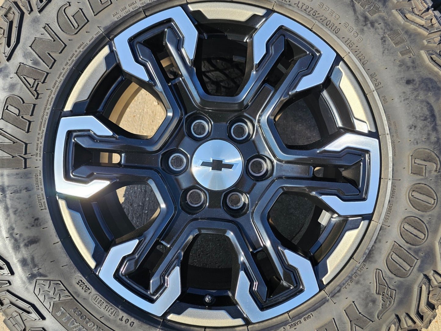 18" Chevy Silverado ZR2 Tahoe TRAIL BOSS Sierra OEM 95415 wheels rims GOODYEAR