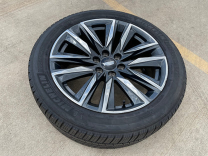 (1) 22" Cadillac Escalade OEM Platinum wheel rim 4869 95028 tire MICHELIN