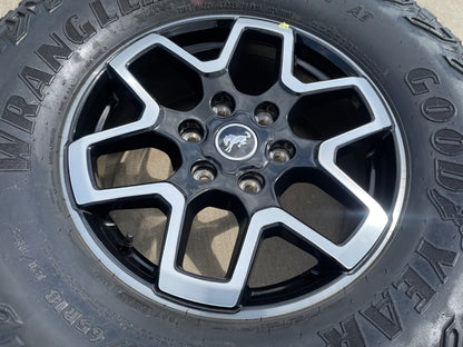 18" Ford Bronco wheel rim 95213 10389 Ranger spare GOODYEAR TERRITROY AT 35"