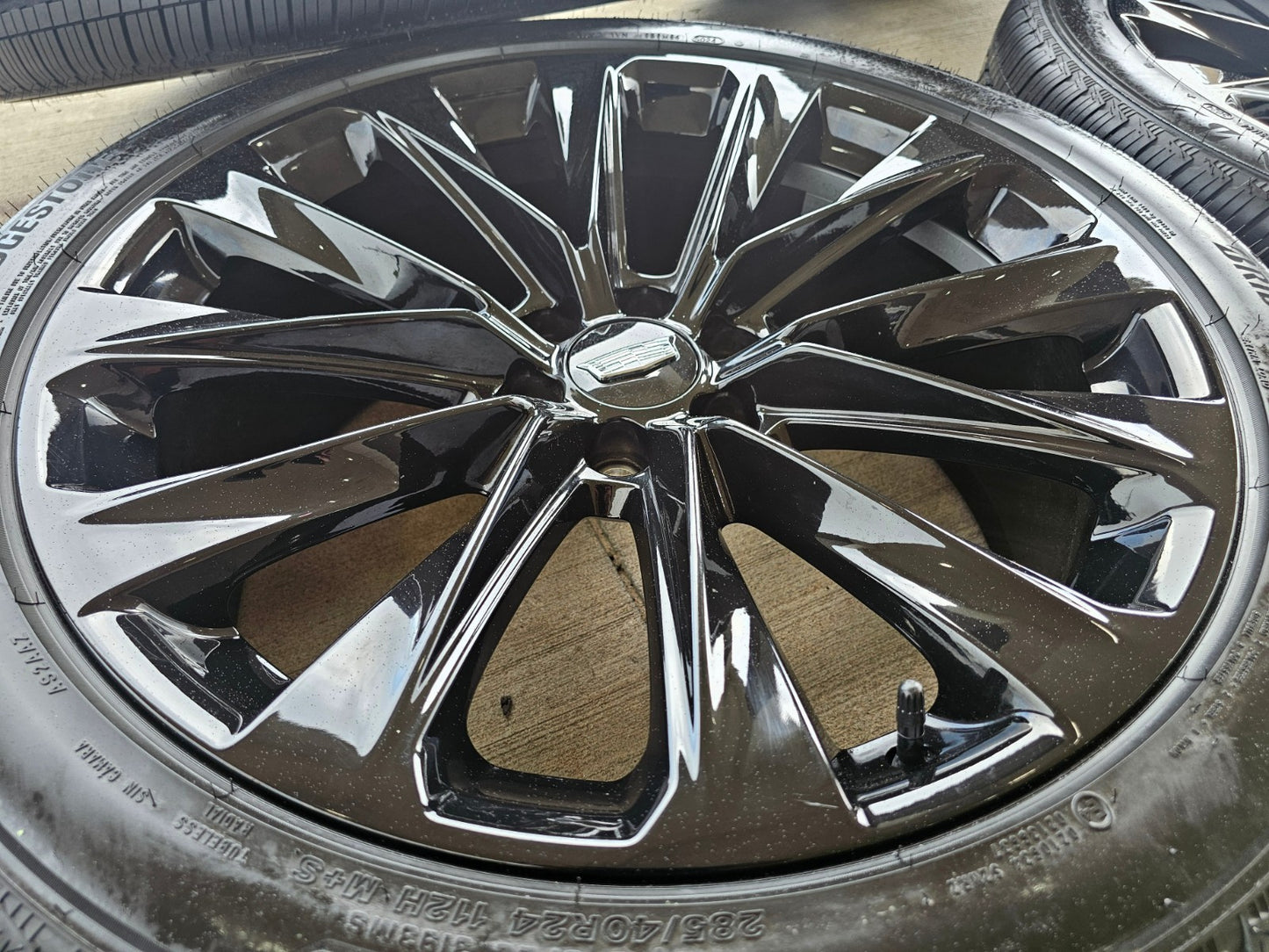 24" Cadillac Escalade V OEM ONYX wheels rims 2023 2024 2025 2026 2027 NEW