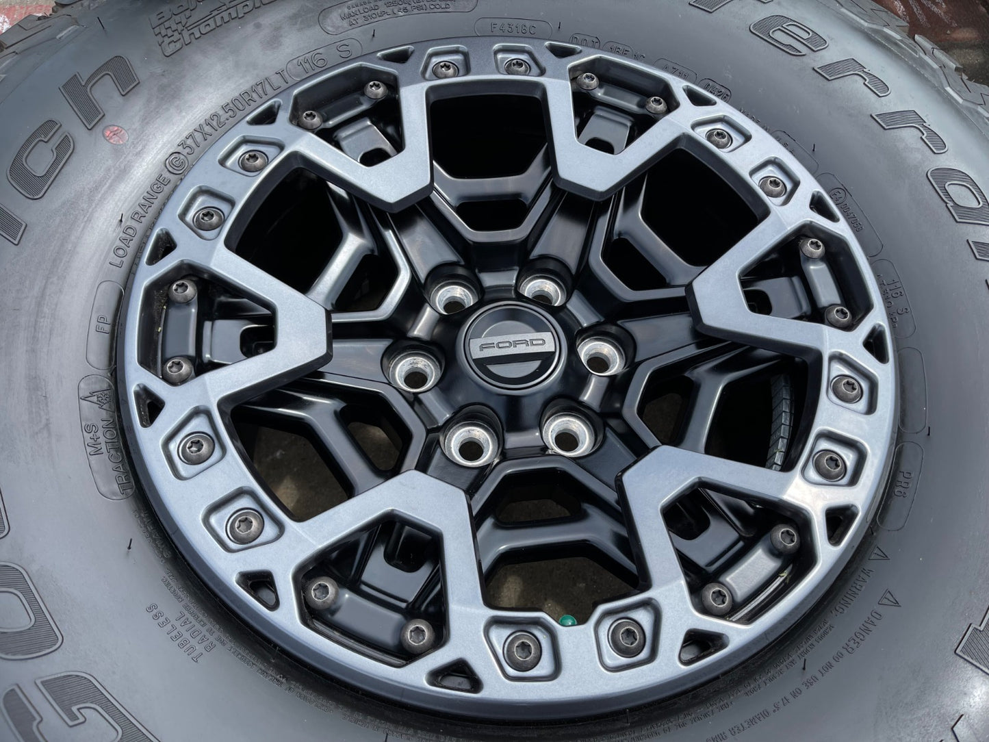 17" Ford F-150 Raptor R OEM BEADLOCK rims wheels 2025 2026 2027 BFG KO2 37" NEW