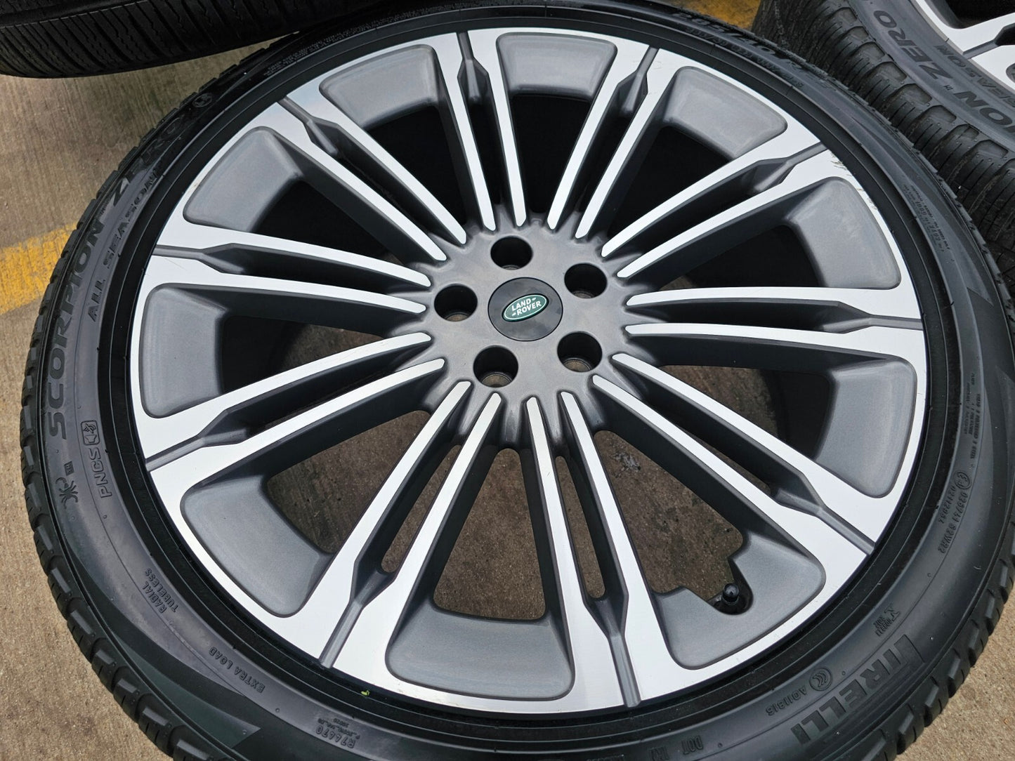 23" Land Rover Range AUTOBIOGRAPHY OEM 72377 wheels rims 2023 2024 2025