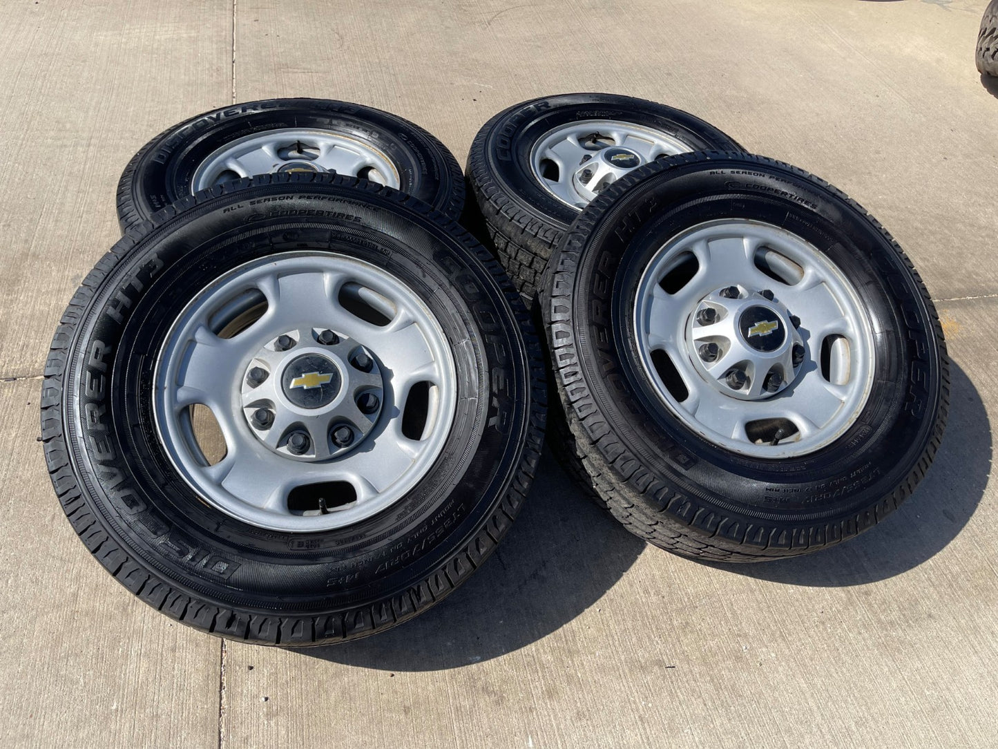 17" Chevy Silverado GMC Sierra 2500 OEM 8095 wheels rims SET tires COOPER HT3