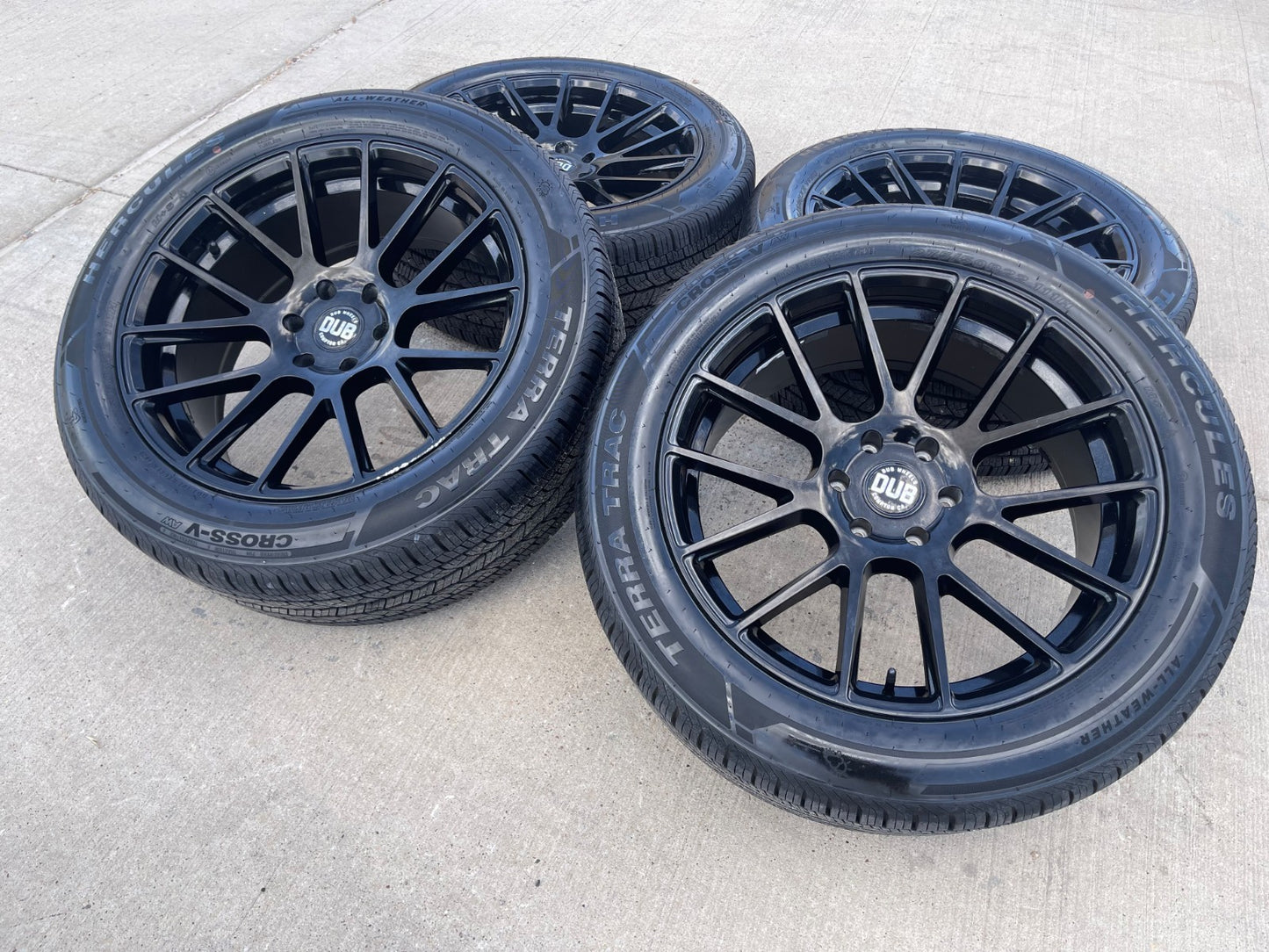 22x9 22" DUB Luxe S205 Chevy Silverado RAM wheels rims 6x139 6x5.5 tires SET