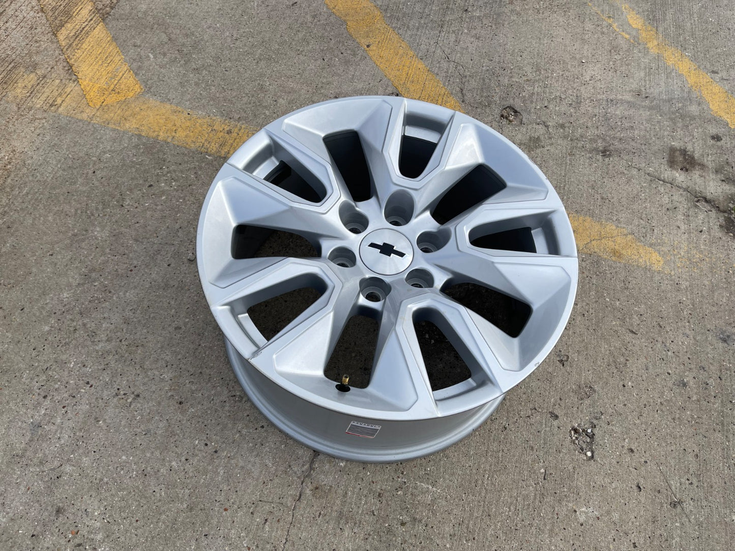 20" Chevy Silverado 1500 Tahoe Suburban OEM 5915 5916 wheel rim