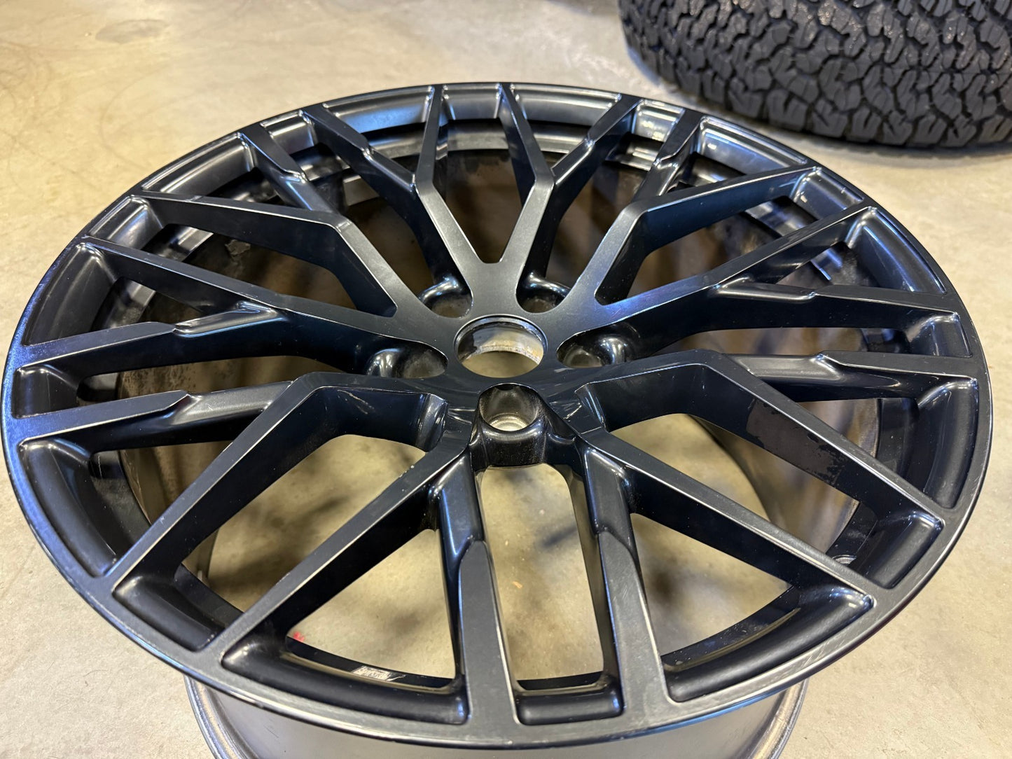 20" 20x11 Audi R8 OEM 59008 wheel rim 2017 2018 2019 2020 2021 2022 2023 REAR