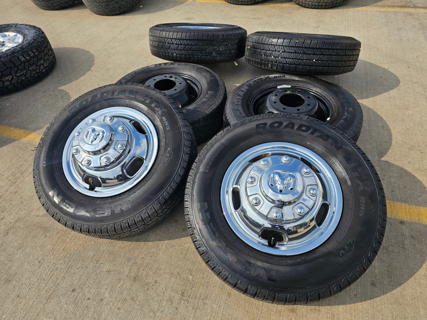 17" Dodge Ram 3500 Dually Laramie 8x200 wheels rims 2703 2704 OEM 2024 2025 NEW