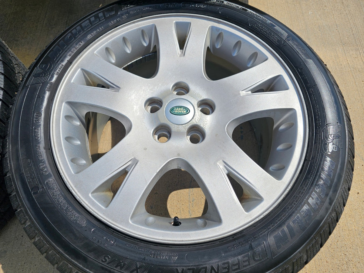 19" Land Rover DEFENDER Range Rover OEM 72195 wheels rims 2025 2026 2027 SET
