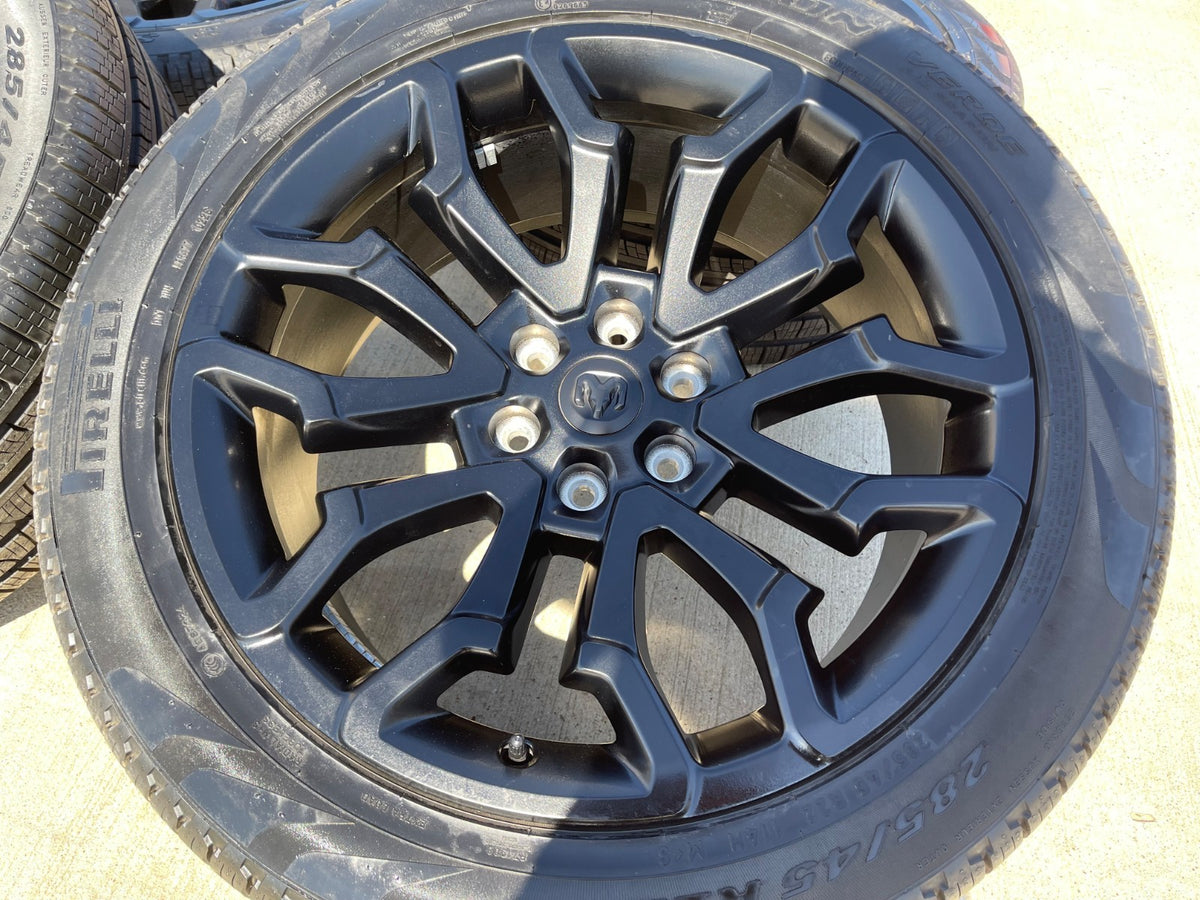 22" Dodge Ram 1500 OEM 95987 LIMITED Laramie wheels rims black 2025 2026 SET