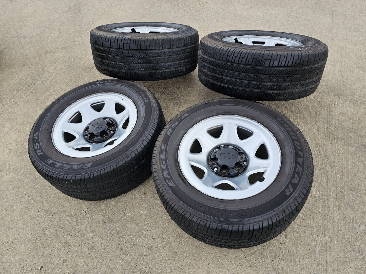 17" Chevy Tahoe PPV OEM Police Package 8111 wheels rims tires