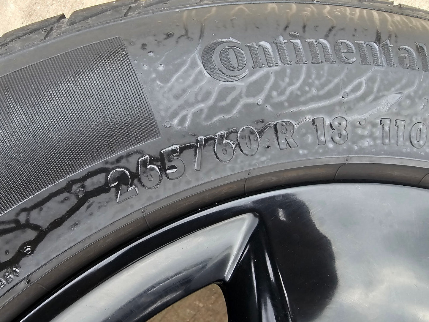 18" Chevy Colorado REDLINE OEM wheels rims 5747 5818 tires 2019 2020 2021 2022