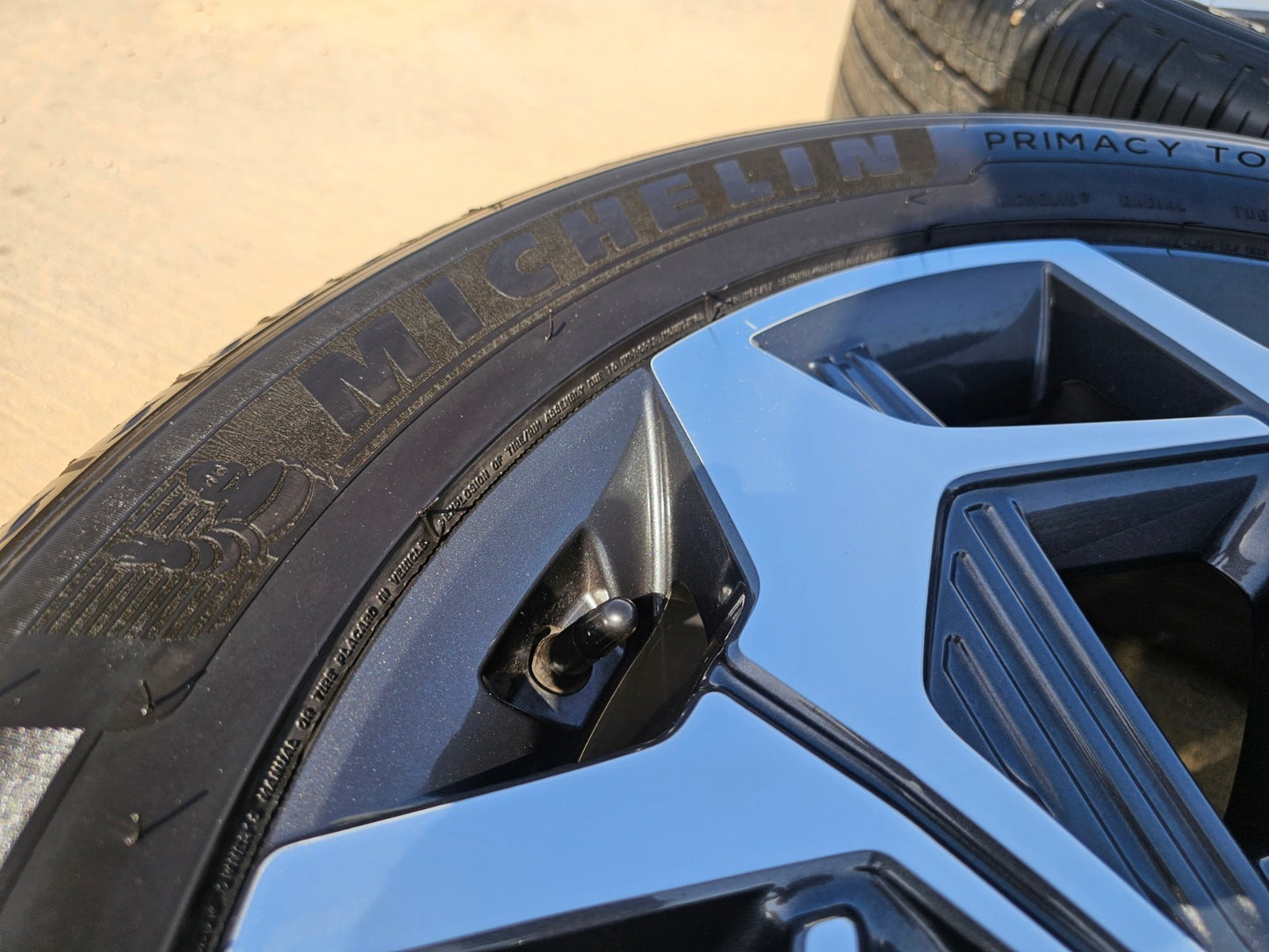 20" Hyundai Palisade Calligraphy OEM 71006 wheels rims 2024 2025 2026 MICHELIN