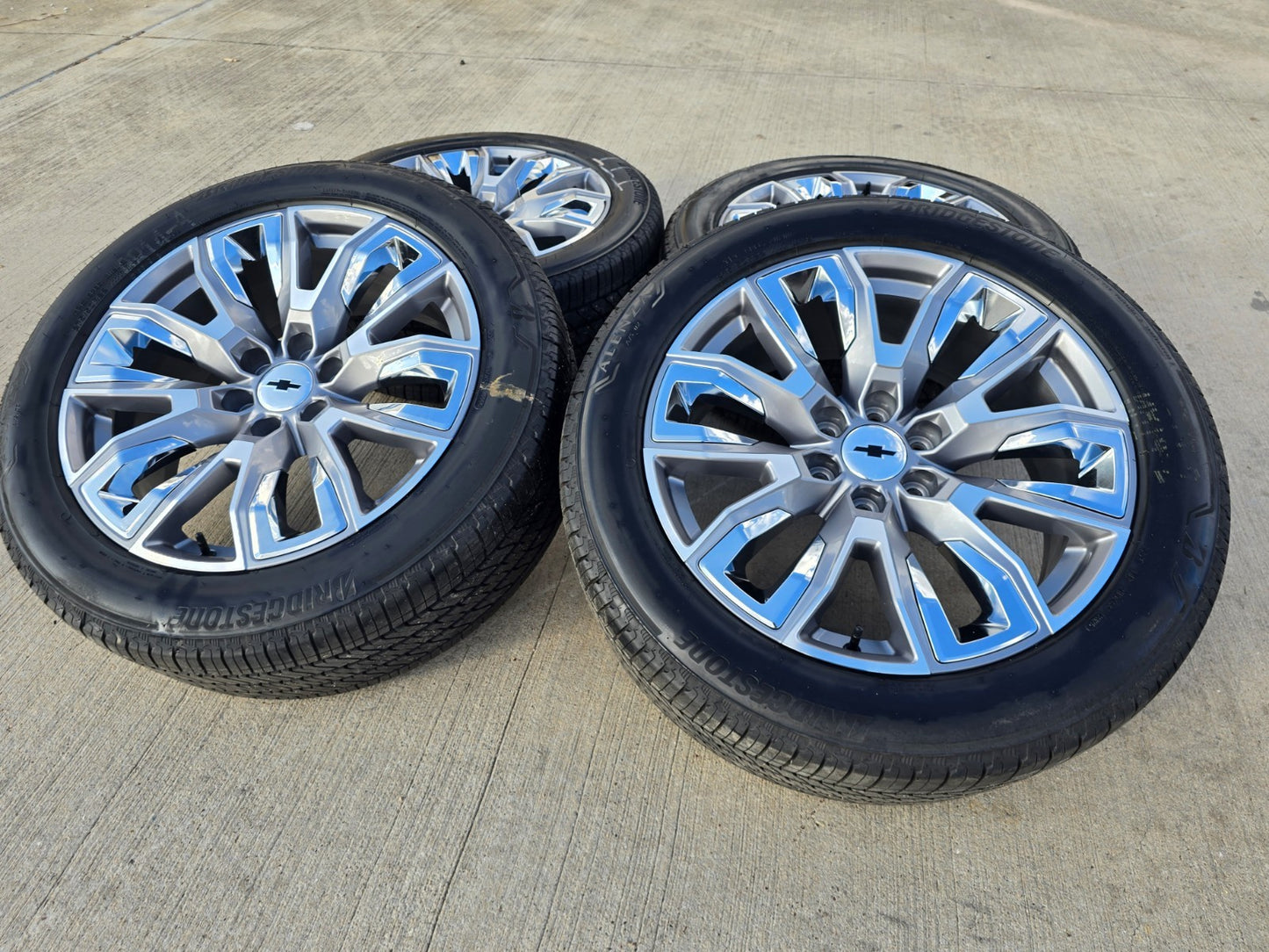 22" GMC Yukon Chevy Tahoe Escalade OEM chrome 95513 14134 wheels rims tires NEW