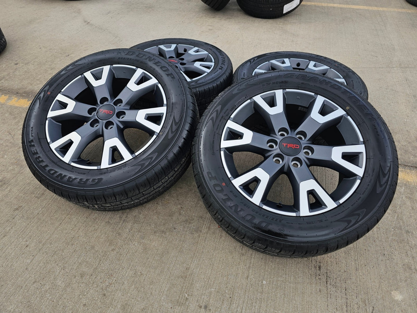 20" Toyota 4Runner TRD OEM 94198 wheels rims Tundra Sequoia 2025 2026 DUNLOP NEW