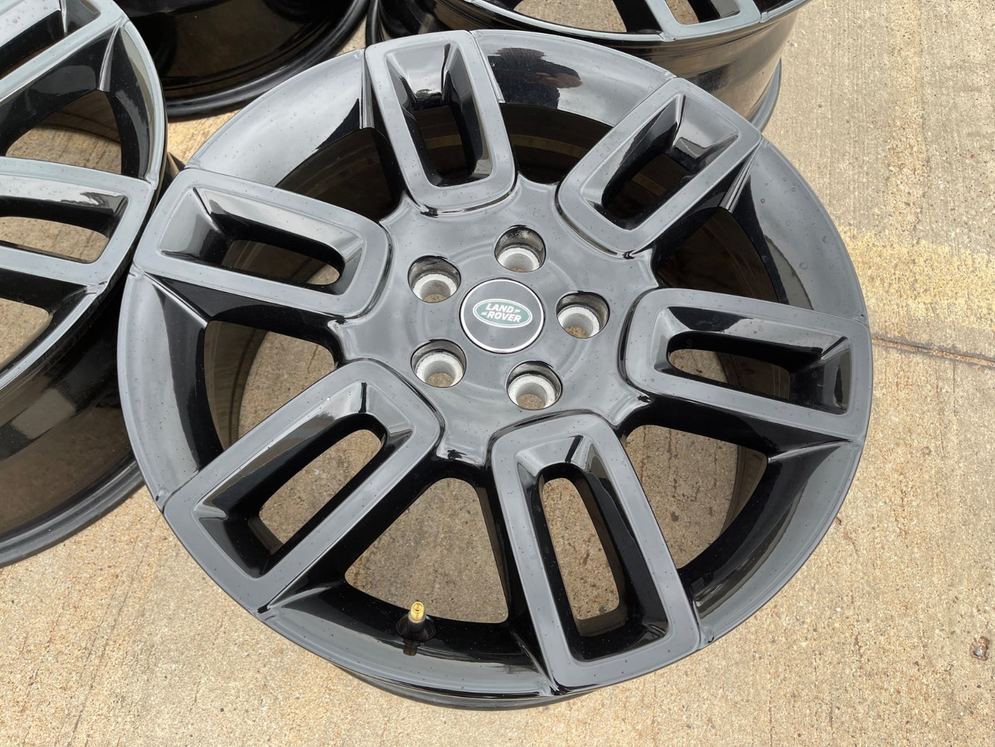 (5) 19" Land Rover DEFENDER Range Rover OEM 72350 wheels rims 2024 2025 2026 NEW