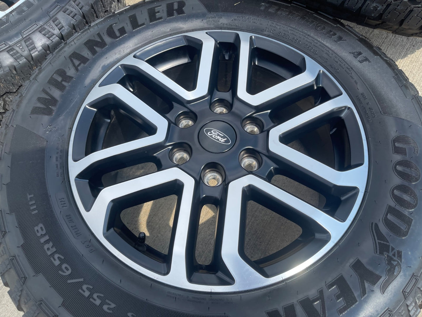 18" Ford Ranger Lariat OEM wheels rims 95856 10590 SET 2024 2025 2026 2027 NEW