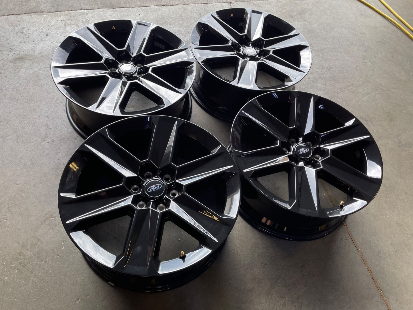 22" Ford F-150 LOBO OEM rims wheels Expedition 2025 2026 2027 NEW