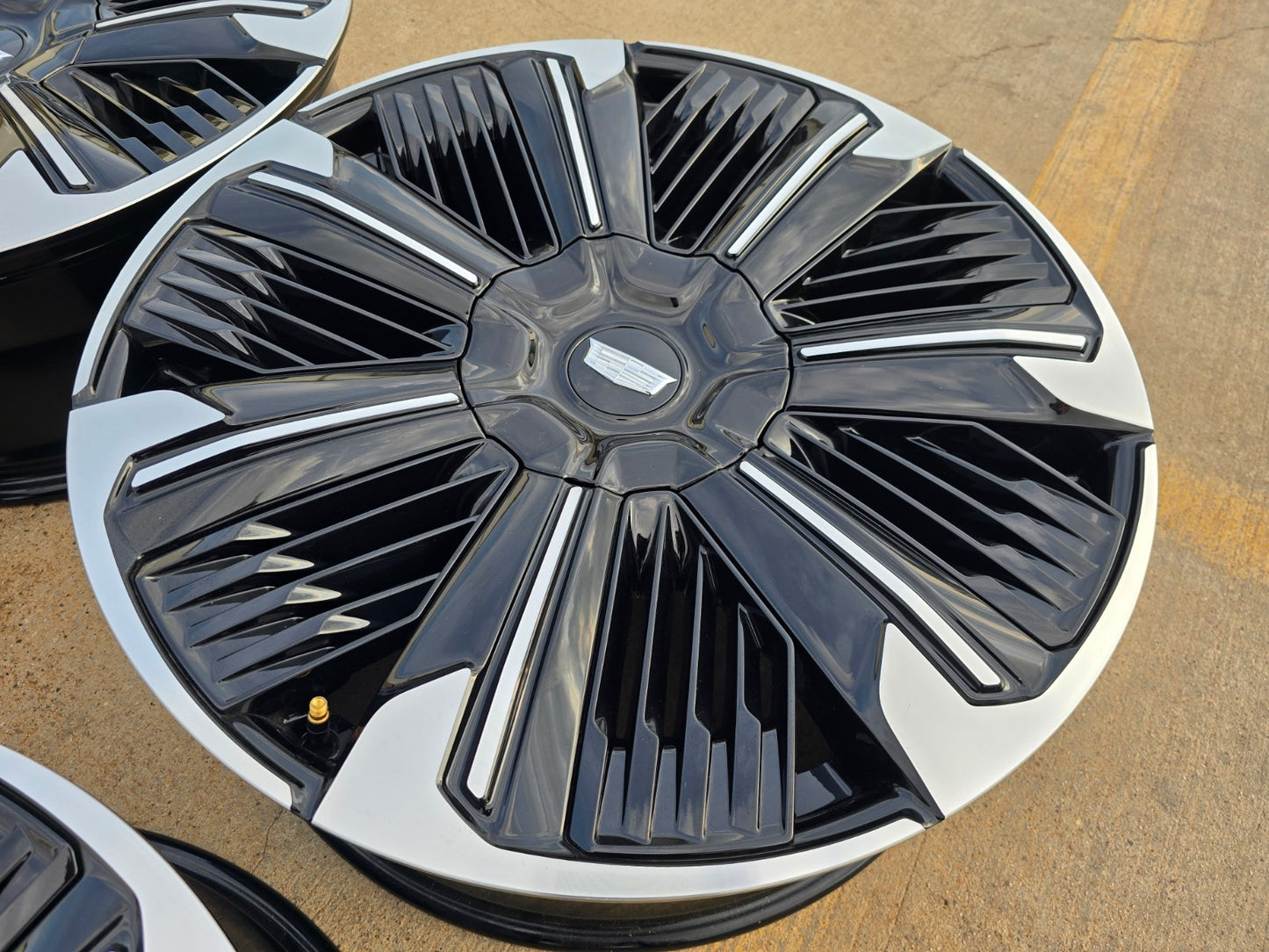 24" Cadillac Escalade IQ EV OEM 8x165 wheels rims Hummer 2500 2025 2026 2027 NEW