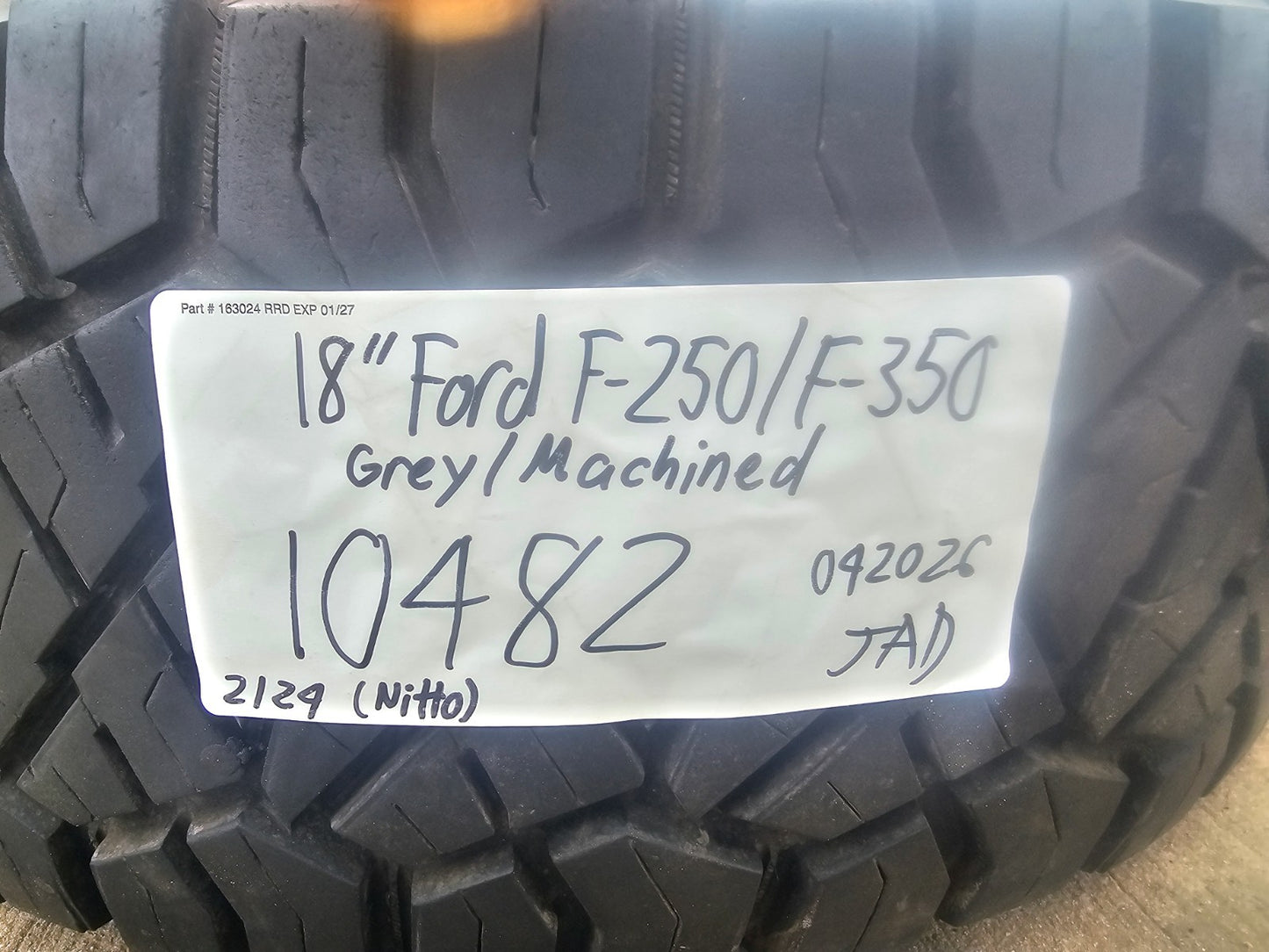 18" Ford F-250 F-350 OEM TREMOR rims wheels 10482 tires NITRO 35"