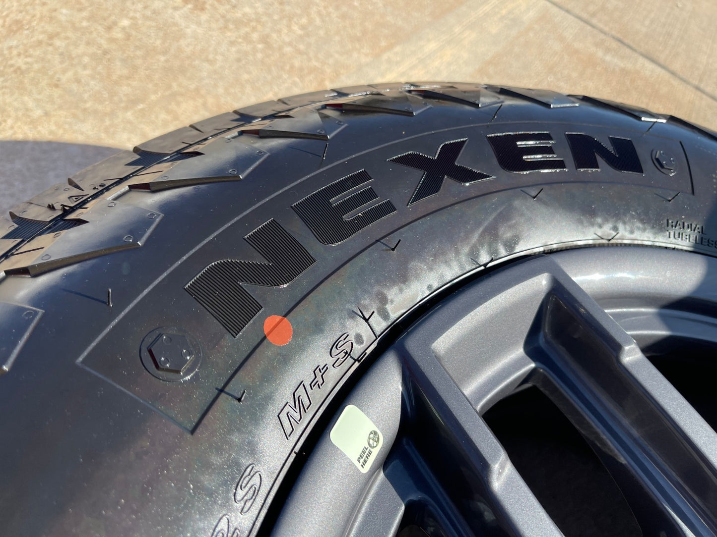 17" Jeep Wrangler Rubicon OEM wheels rims 9324 Gladiator 2025 2026 NEXEN NEW