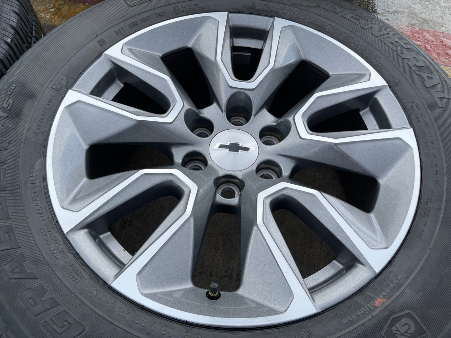 20" Chevy Silverado 1500 Tahoe Suburban OEM 5915 5916 wheels rims