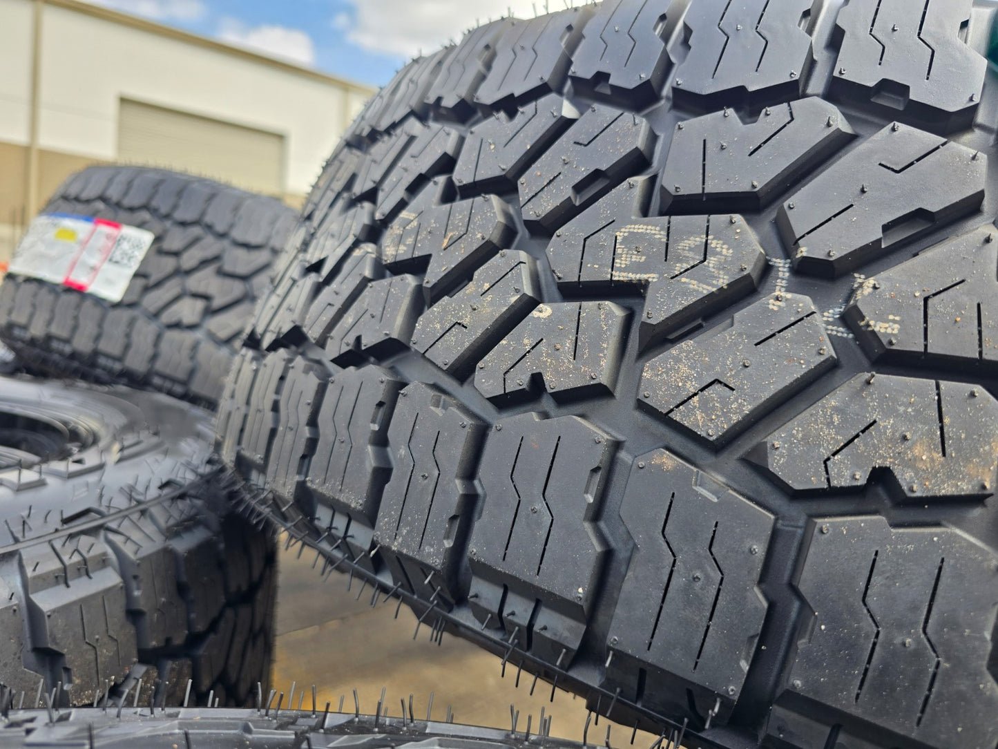 20" 20x9 Hartes Metal Savage Jeep Wrangler wheels rims 5x127 5x5 FALKEN 33" NEW