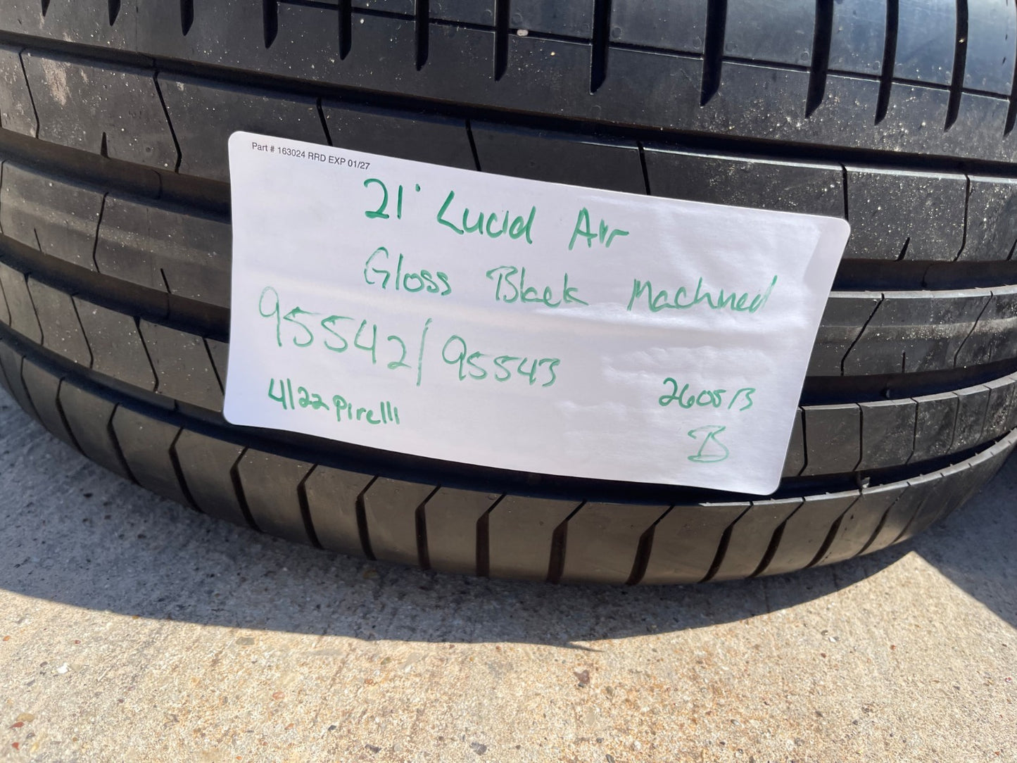 21" Lucid Air Grand Touring OEM 95542 95543 wheels rims black tires PIRELLI