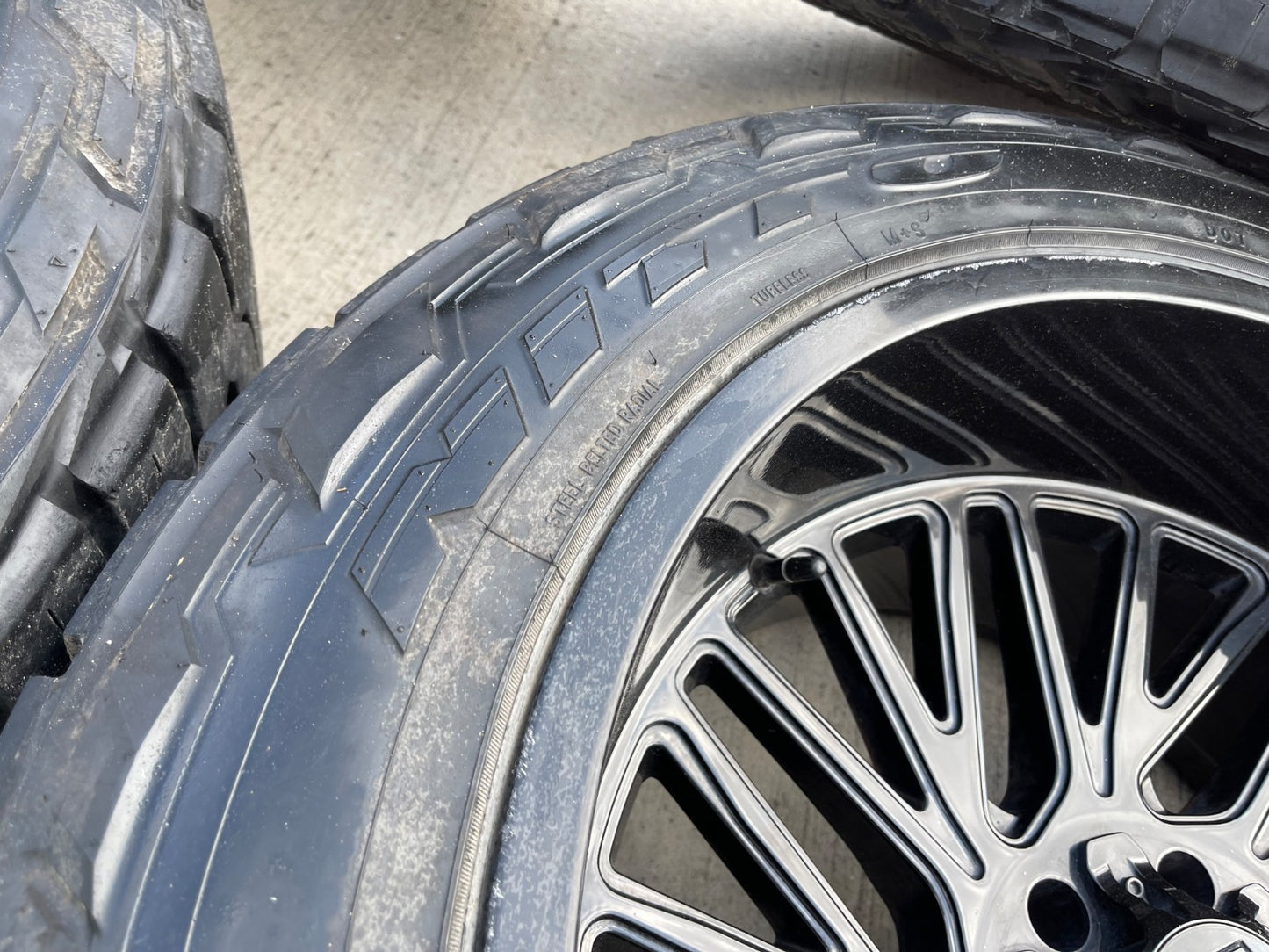 22x12 TIS 553B Chevy Silverado Ford F-150 RAM wheels rims 6x139 6x135