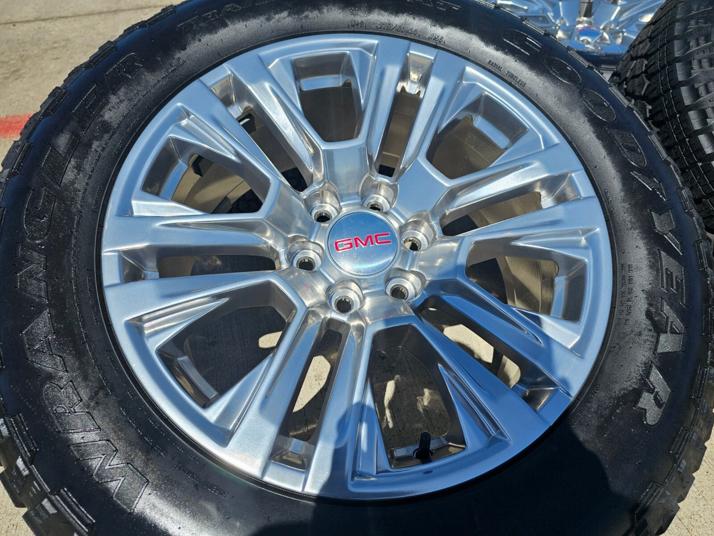 20" GMC Sierra Yukon DENALI OEM 5917 wheels rims 2022 2023 2024 2025 NEW A/T