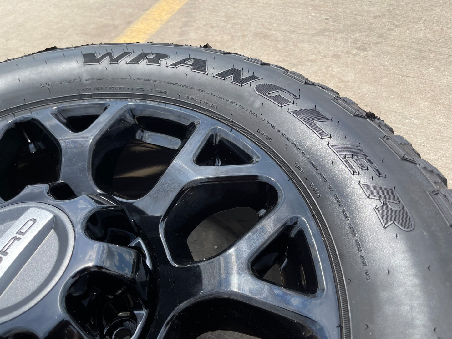 20" Ford F-250 F-350 OEM Lariat wheels rims 10292 tires GOODYEAR