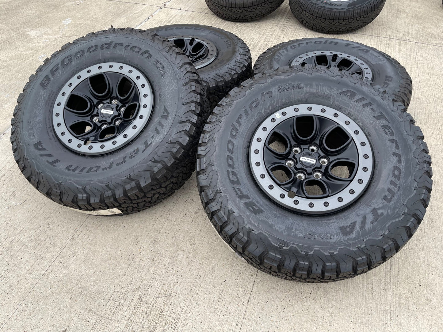 17" Ford F-150 Raptor OEM BEADLOCK rims wheels 10459 95210 BFG KO2 37" tires NEW