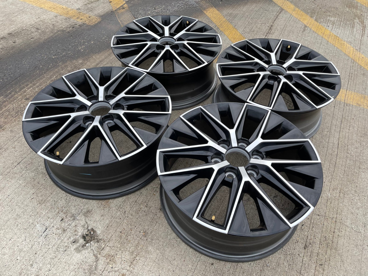20" Lexus GX550 OEM wheels rims Toyota Land Cruiser Tundra 10545 LX600 2026 NEW