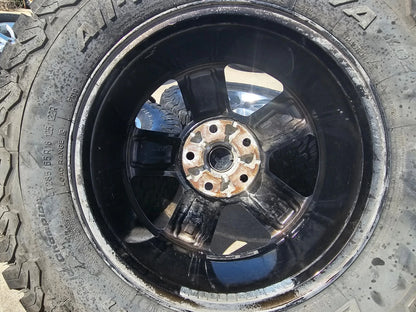 18" Jeep Wrangler Sahara Rubicon OEM 9221 9255 wheels rims BFG 33"