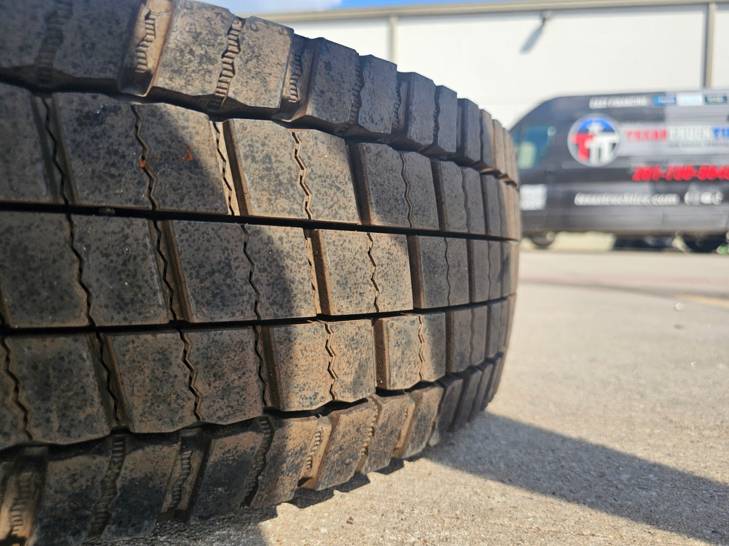 (1) 225/70/19.5 Continental Conti Hybrid HD3 tire 225/70r19.5 LT 14 PLY