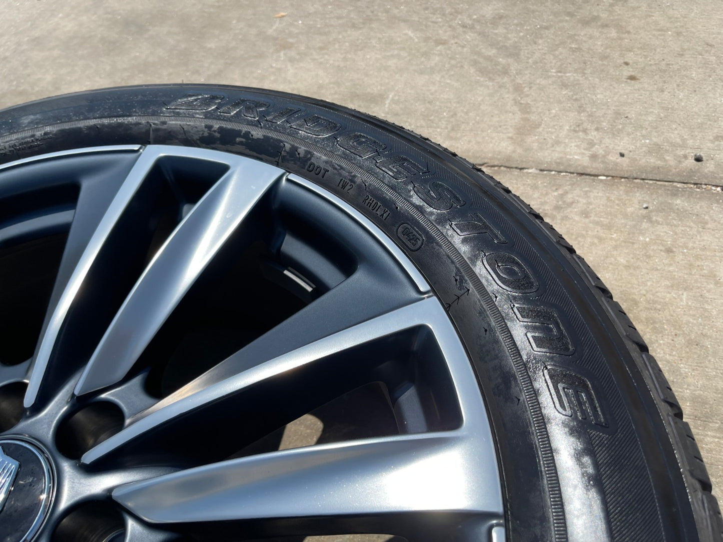 22" Cadillac Escalade PLATINUM OEM 4901 wheels rims GMC Sierra SET BRIDGESTONE