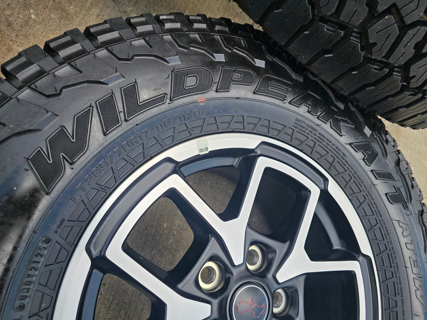 17" Jeep Wrangler Rubicon OEM 95730 9327 wheels rims Gladiator FALKEN A/T 33 NEW