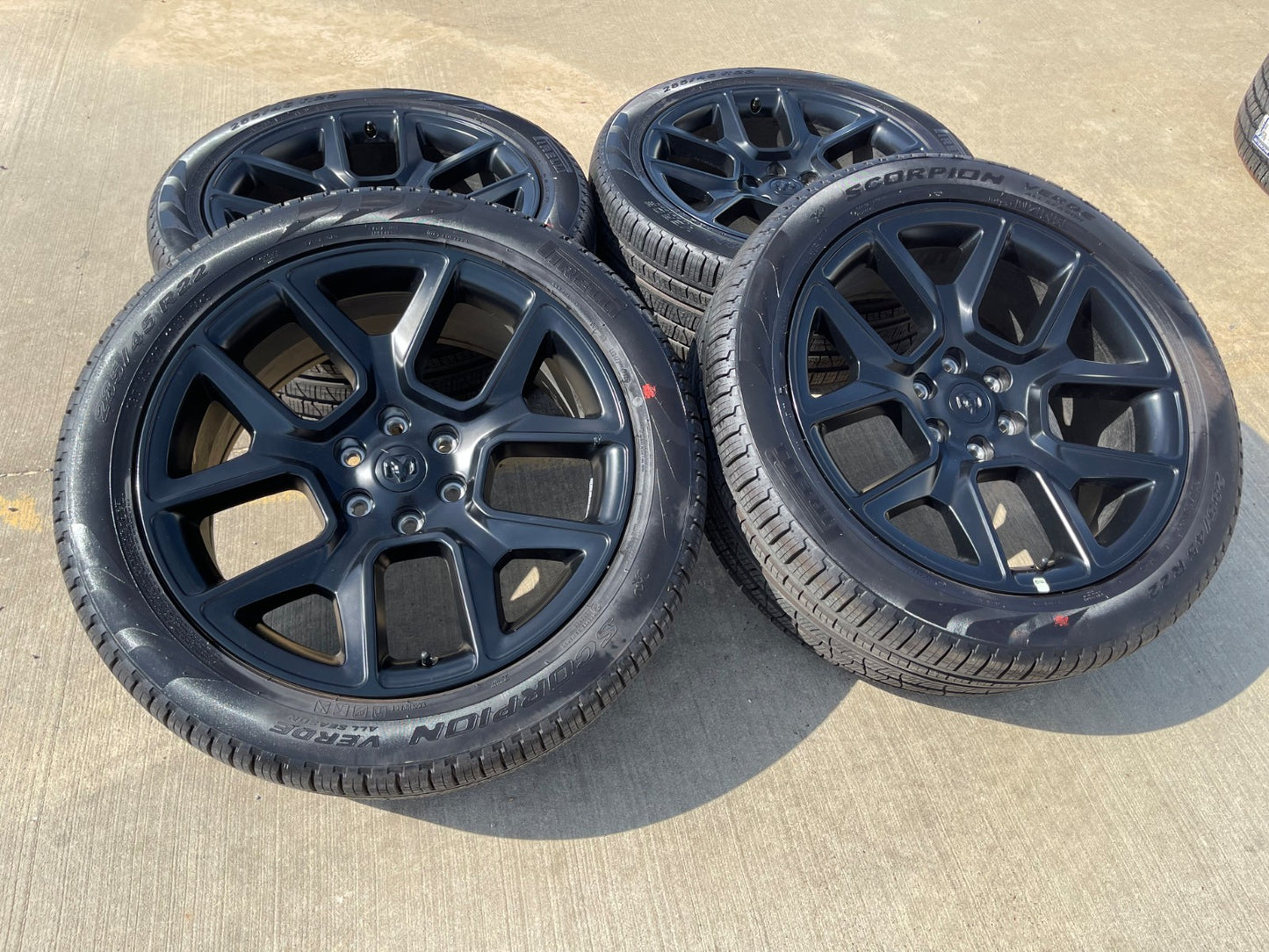 22" Dodge Ram 1500 OEM LIMITED Laramie wheels rims SET 2725 2684 PIRELLI NEW