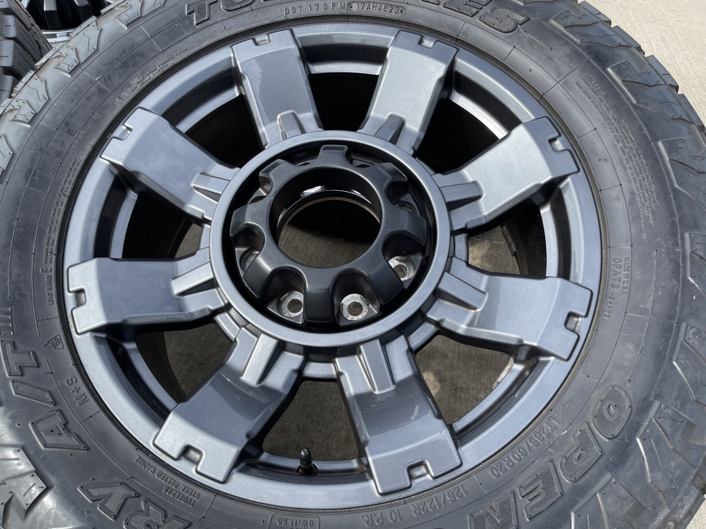 20" Ford F-250 F-350 OEM 10296 10485 Lariat wheels rims 2023 2024 2025 2026 TOYO