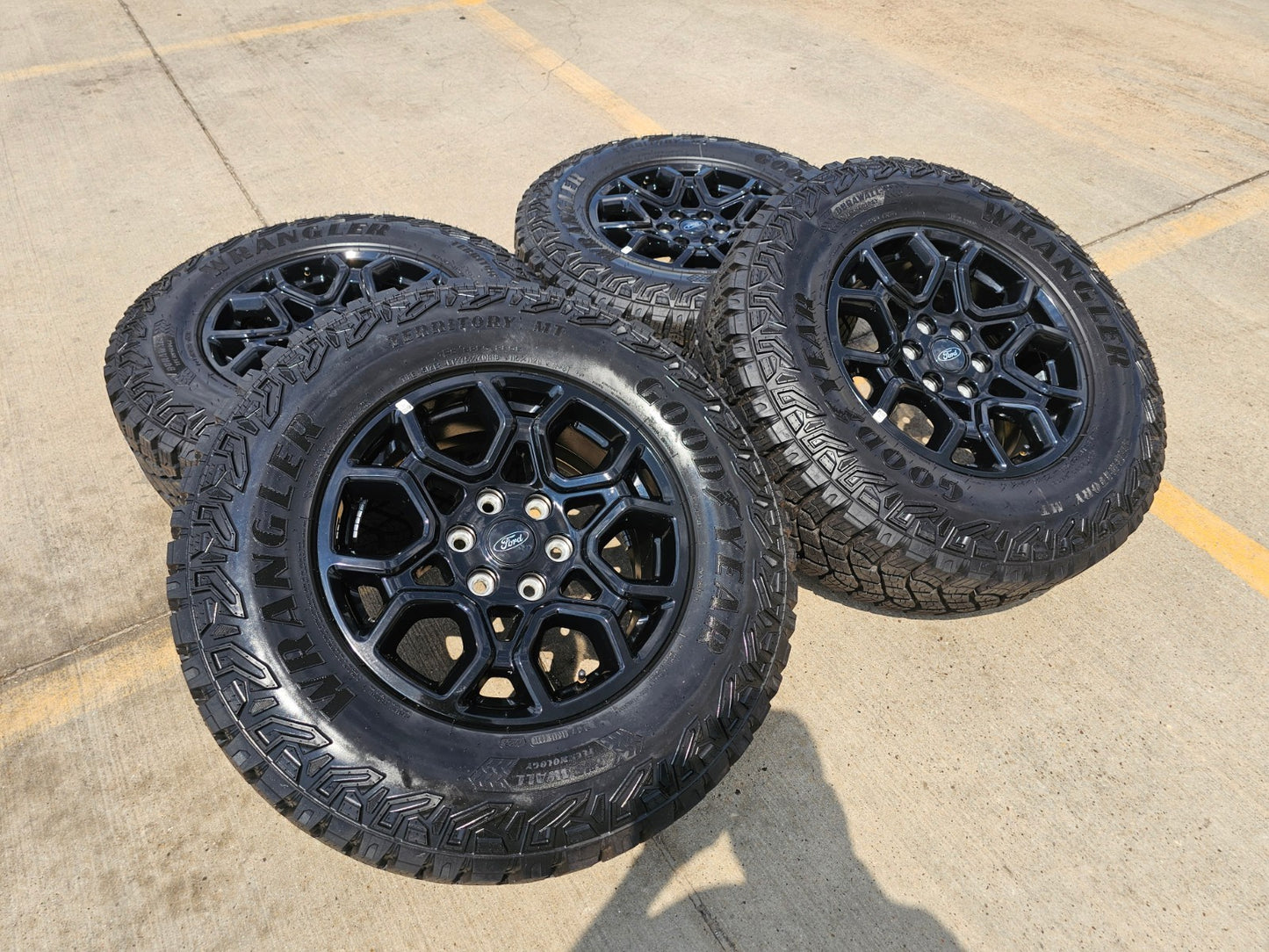 18" Ford F-150 OEM rims wheels 95049 10340 Expedition2025 2026 NEW GOODYEAR